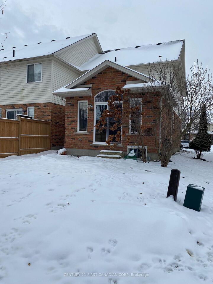 Property Photo:  811 Silverfox Crescent  ON N6G 0K2 