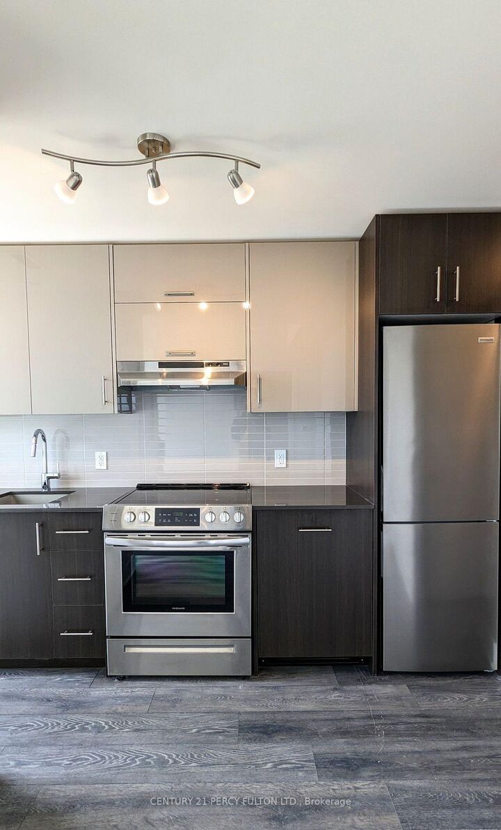 Photo de la propriété:  188 Fairview Mall Drive 727  ON M2J 4T1 