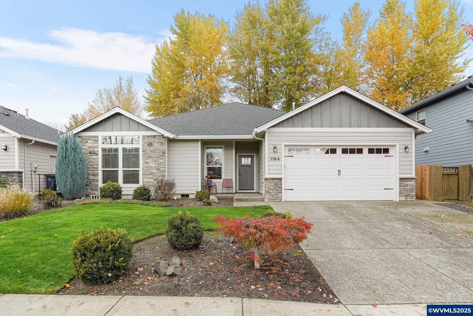 Property Photo:  1184 SW Forestry Ln  OR 97338 