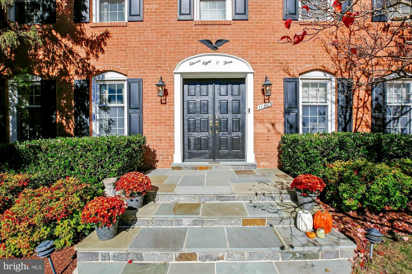 Property Photo:  11803 Old Gate Place  MD 20852 