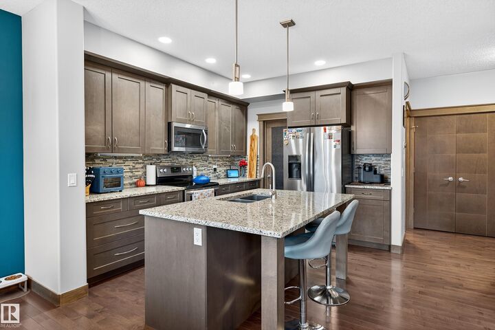 192 Henderson Link  Spruce Grove AB T7X 0C7 photo