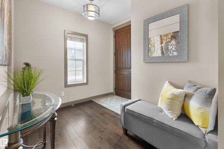 Property Photo:  5703 Edworthy Landing NW  AB T6M 0P2 