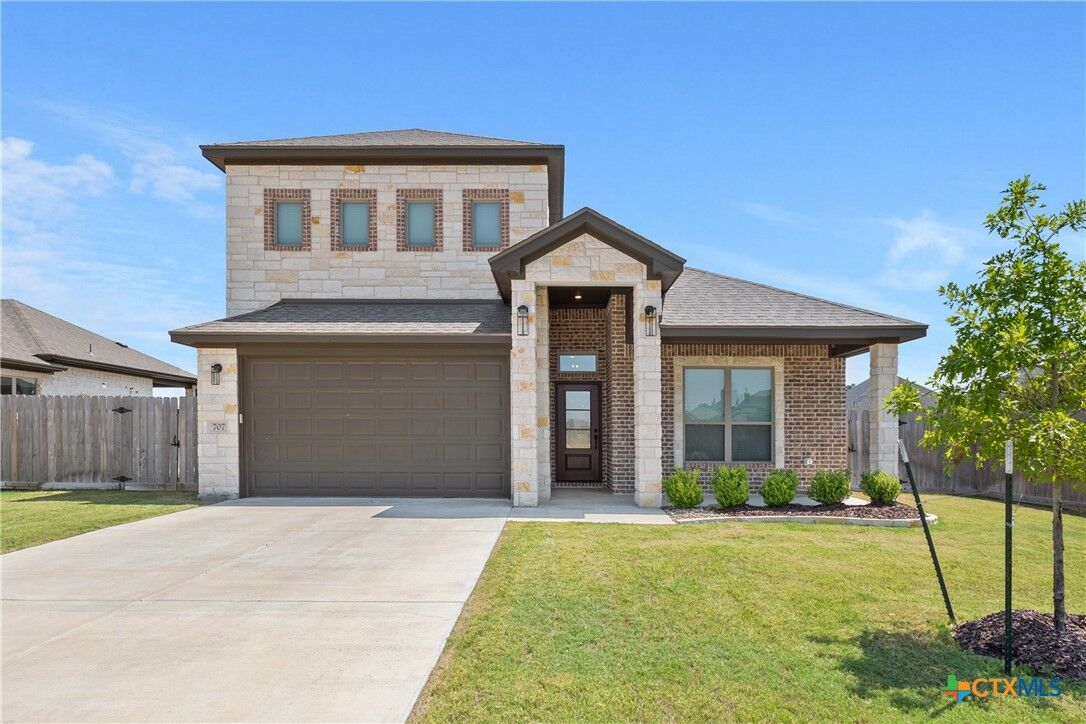 Property Photo:  707 Eagle View Drive  TX 76571 