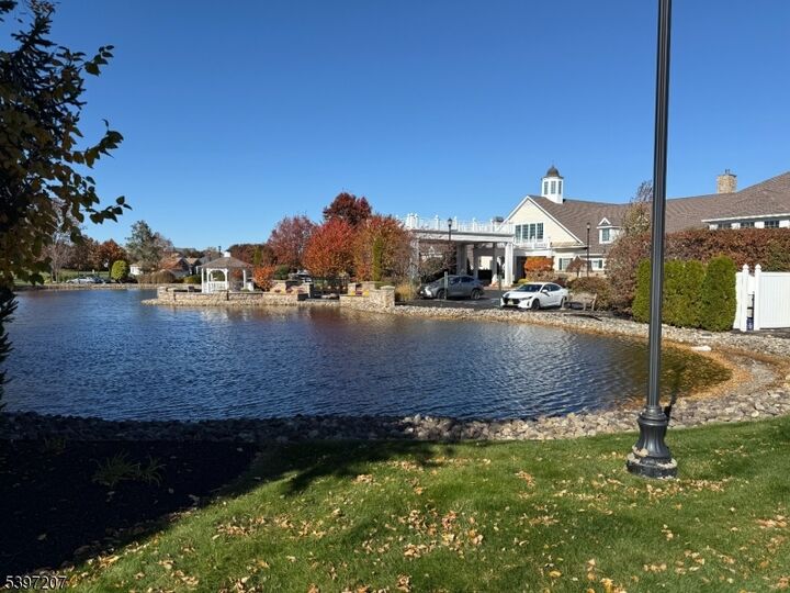 Property Photo:  24 Fisher Island Ct  NJ 08831 