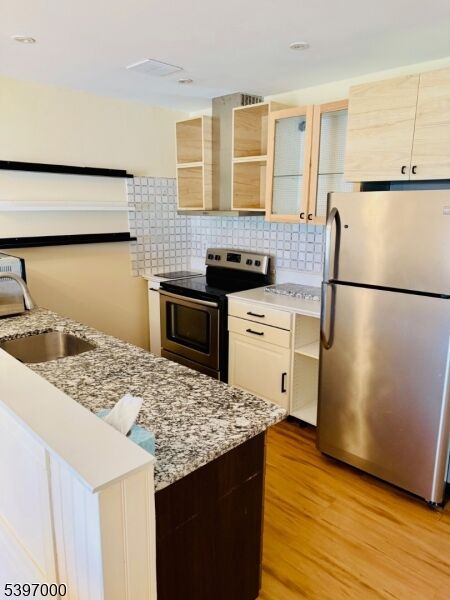 Property Photo: 277 Crosse Dr 2E NJ 08831