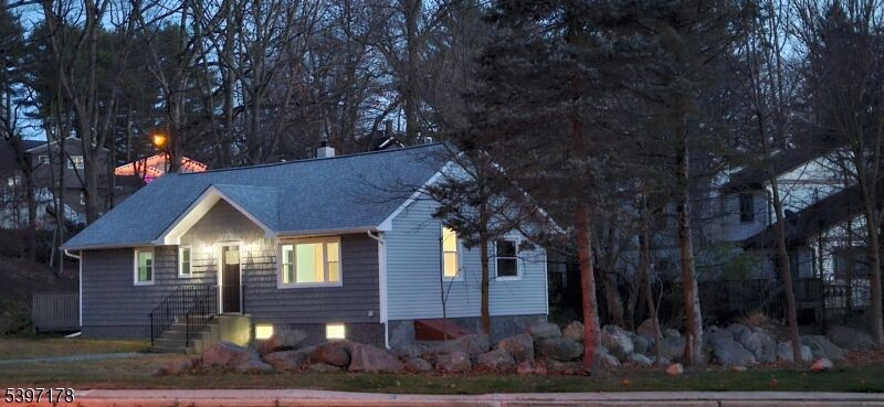 Property Photo:  189 Stonegate Ln  NJ 07874 