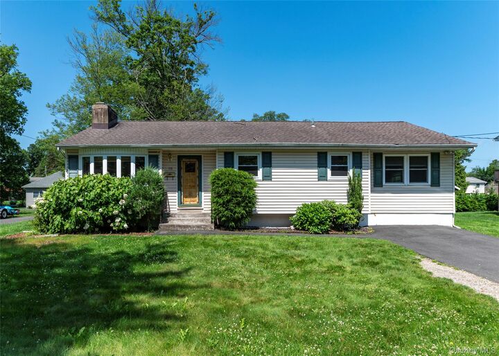 Property Photo:  116 Highway Avenue  NY 10920 