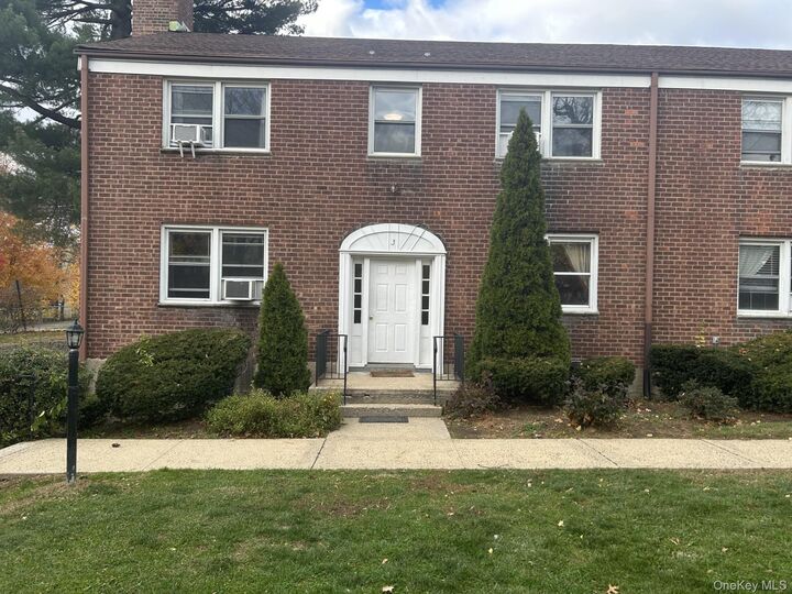 Property Photo: 79 N Broadway J NY 10603