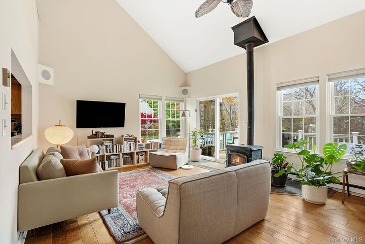 Property Photo:  21 Croton Lake Road 20  NY 10536 