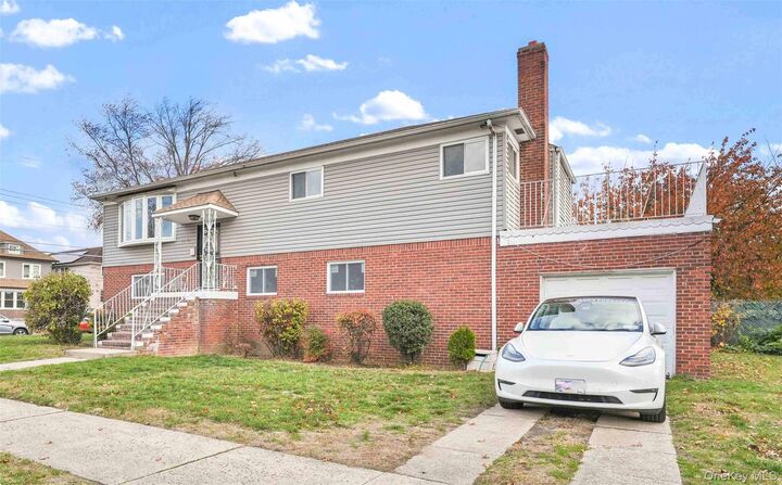 Property Photo:  137-05 159 Street  NY 11434 