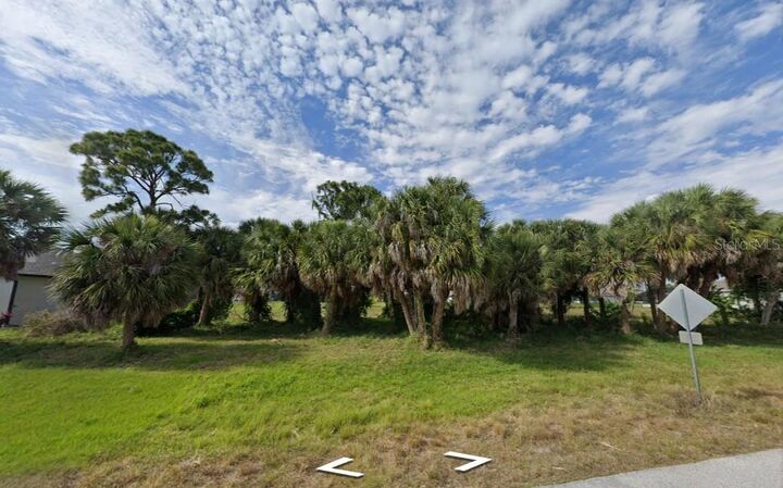 Property Photo: 188 Long Meadow Lane FL 33947