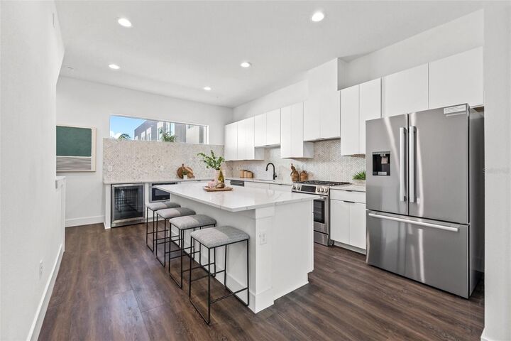 Property Photo: 867 6th Avenue S FL 33701