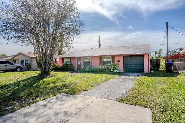 Property Photo:  4328 Walbridge Street  FL 32809 