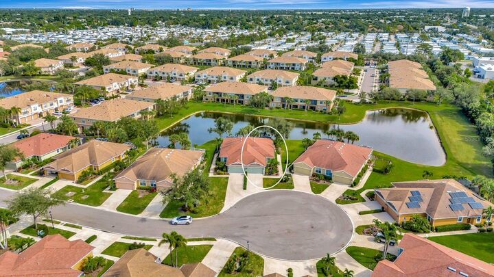 Property Photo: 4107 Bridlecrest Lane FL 34209