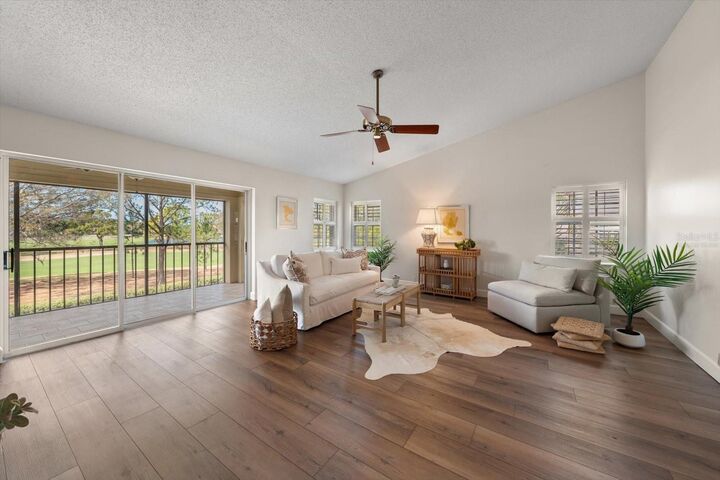 Property Photo:  47 Pelican Place  FL 33756 