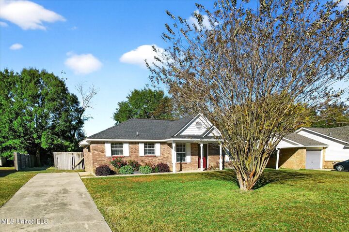 Property Photo:  15600 Glen Drive  MS 39532 