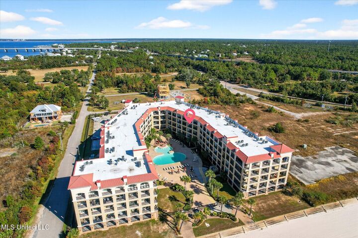 Property Photo:  900 Village Lane  MS 39571 