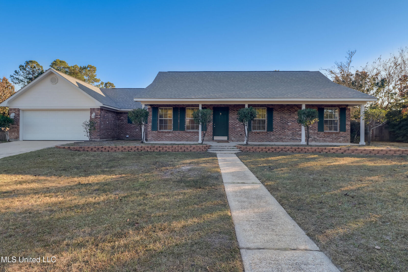 Property Photo:  21811 Oak Terrace Drive  MS 39503 