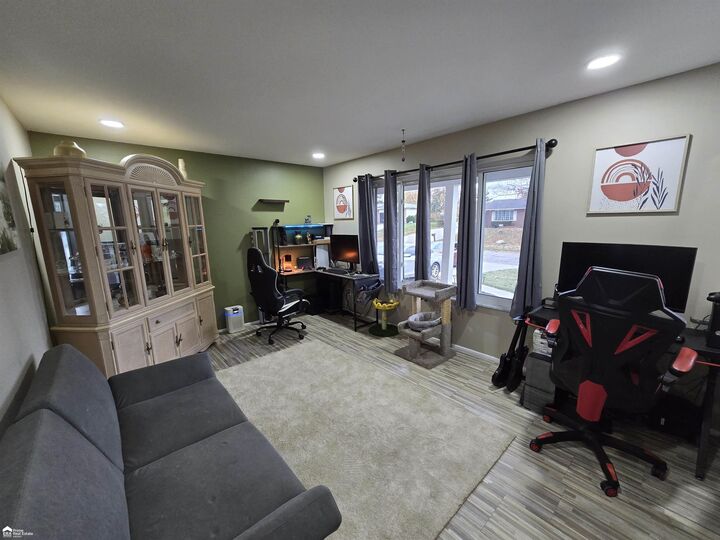 Property Photo:  3139 Red Barn Road  MI 48507 