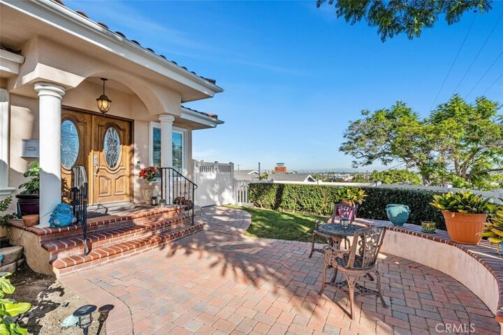 Property Photo: 2504 Dalemead CA 90505