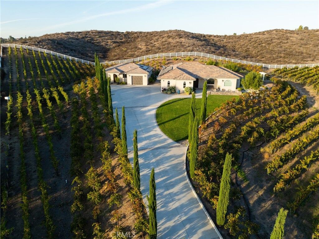 Property Photo: 42339 Casa Verde CA 92592