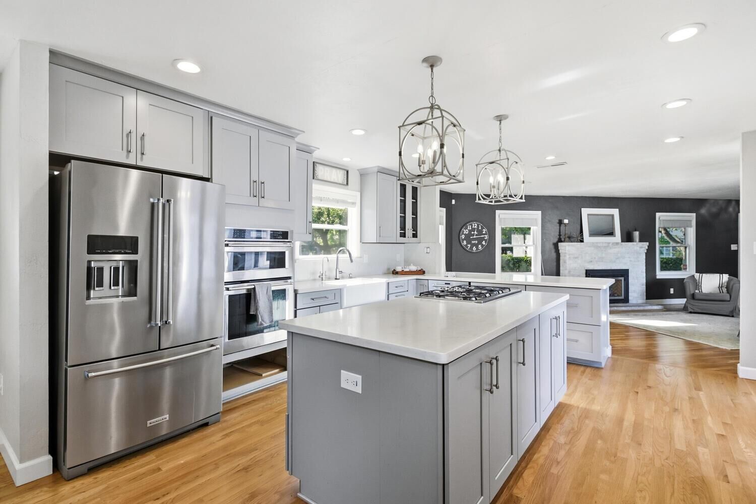 Property Photo:  2821 Echo Way  CA 95821 