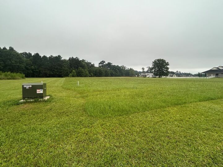 Property Photo: 112 Saddle Creek TX 75904