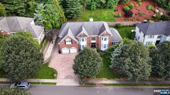 Property Photo:  212 Bennington Terrace  NJ 07652 