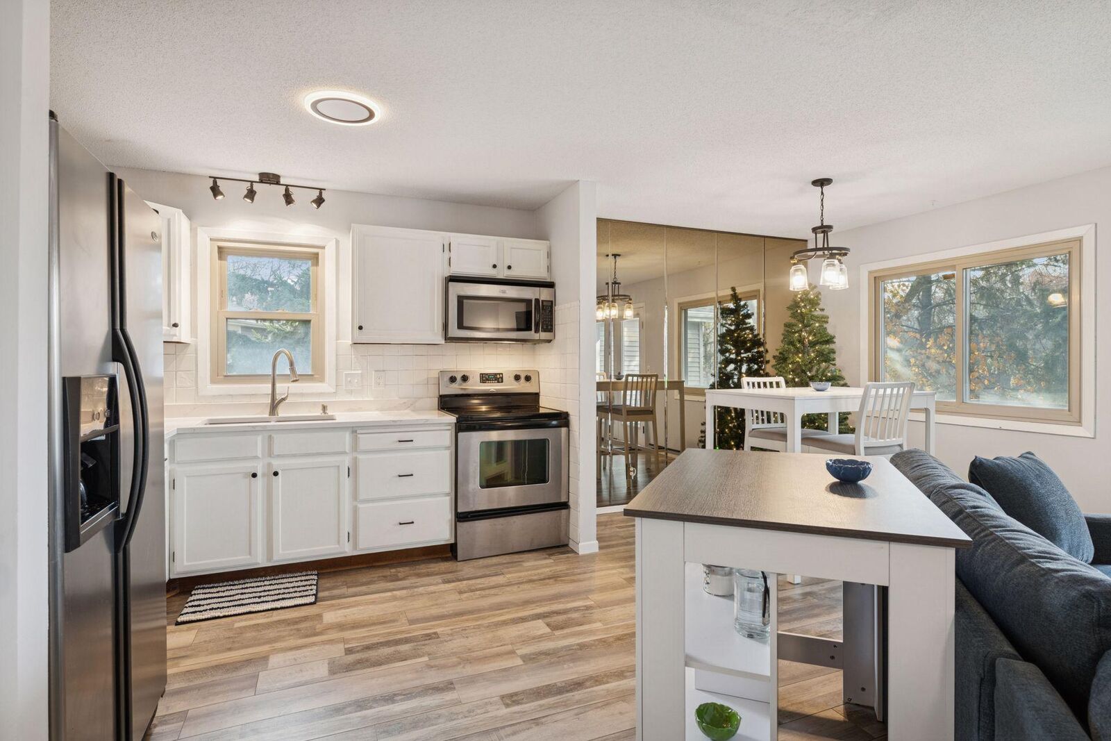 Property Photo: 6982 Langford Court MN 55436