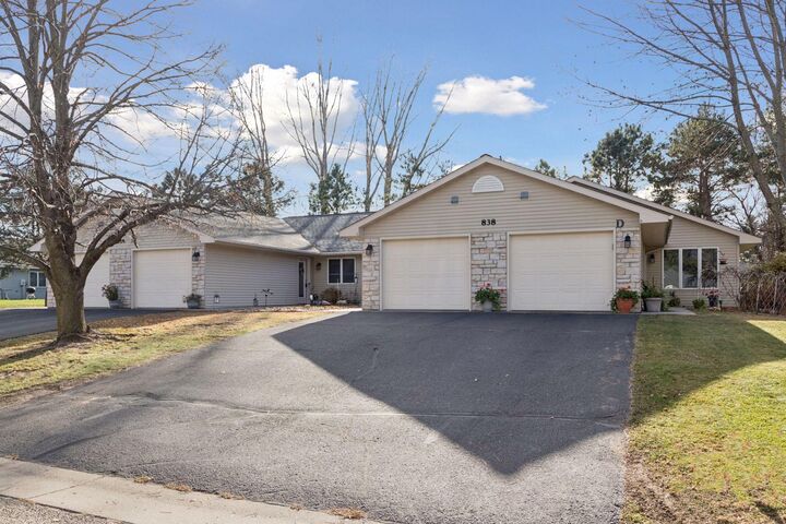 Property Photo:  838 Highview Drive  WI 54017 