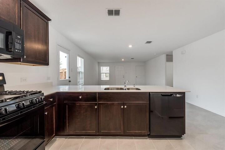 Property Photo: 3616 Kinglet Court TX 75071