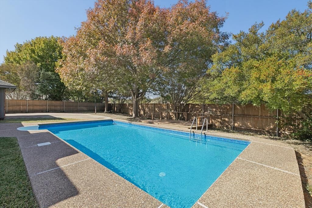 Property Photo: 5421 Dana Point Drive TX 76017