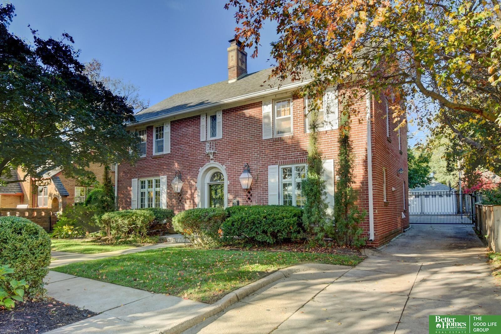 Property Photo:  1720 N 52 Street  NE 68104 