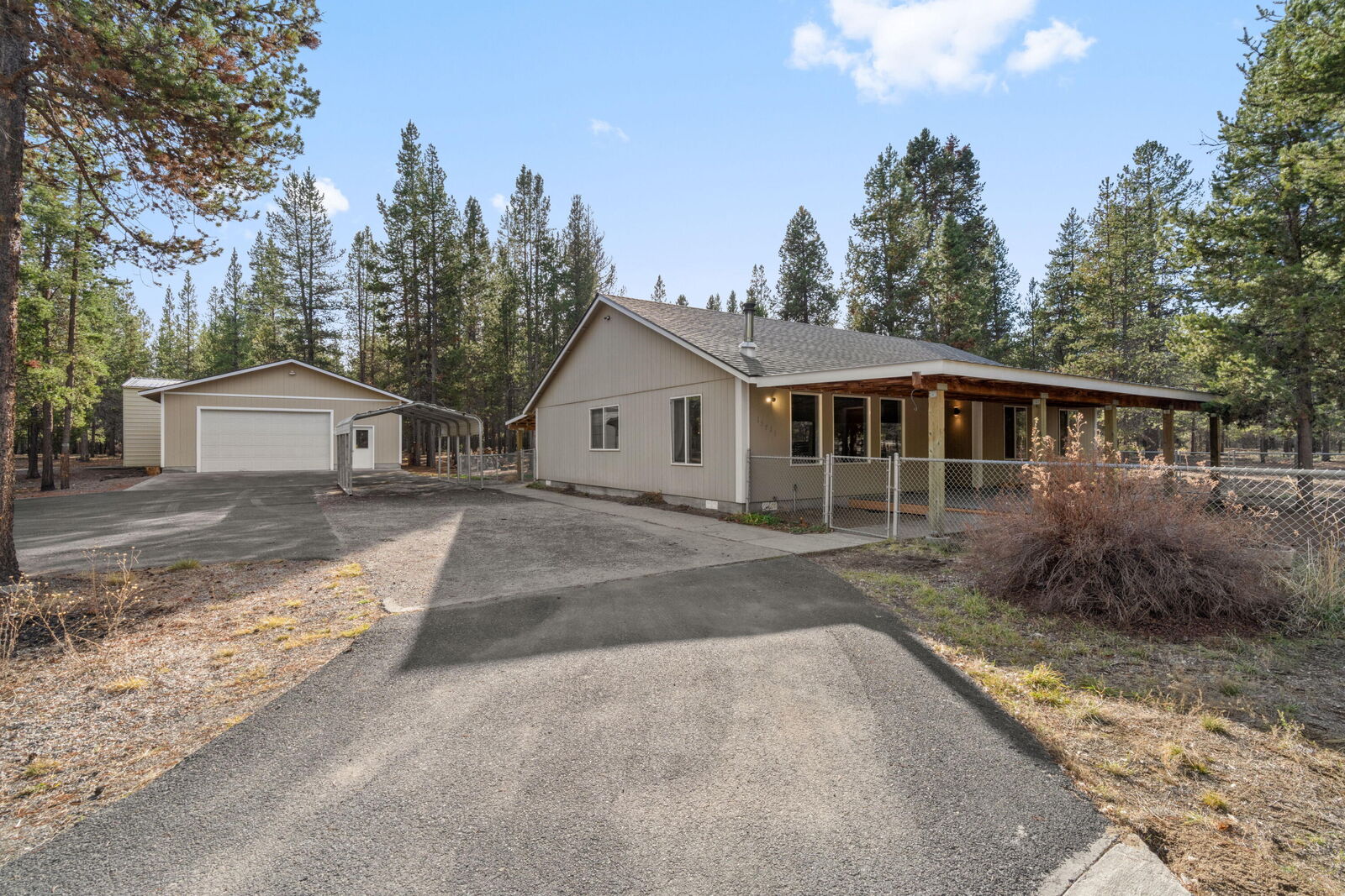 Property Photo:  15711 Deedon Road  OR 97739 