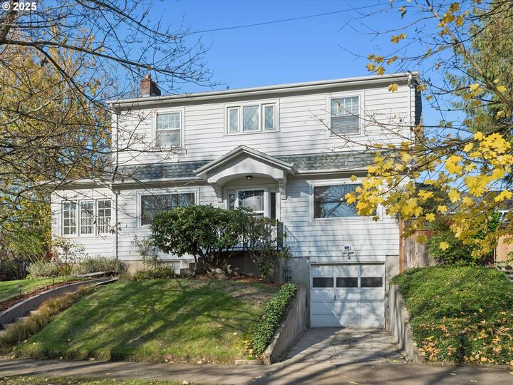 Property Photo: 3909 NE Hassalo St OR 97232