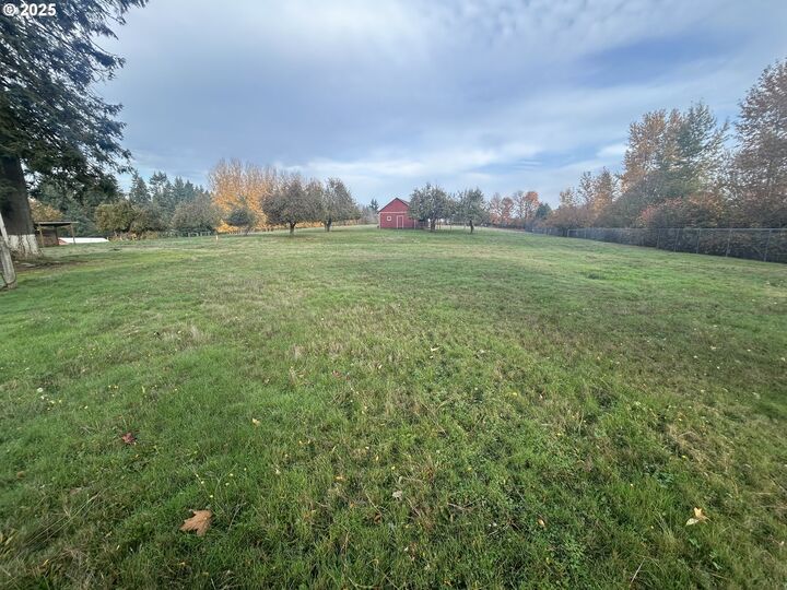 Property Photo: 216 NE 164th St WA 98642