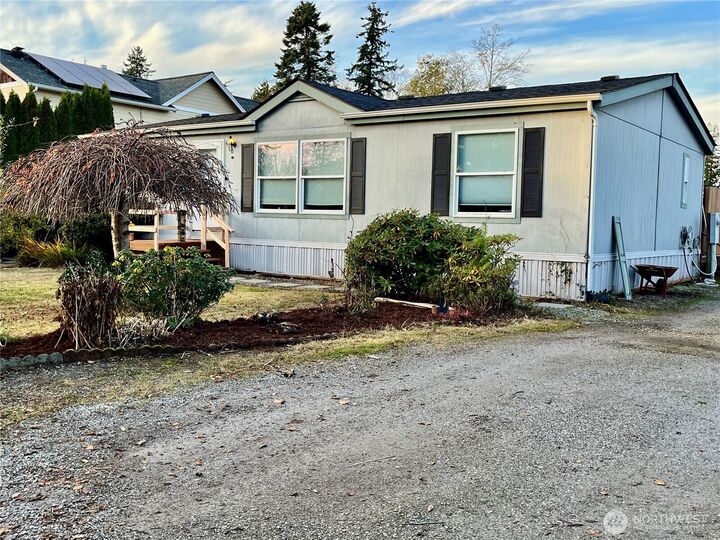 Property Photo:  4960  Bay Road  WA 98230 