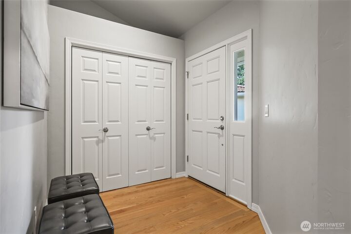 Property Photo:  6605  Riviera Court SE  WA 98513 