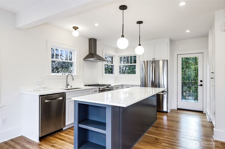 Property Photo:  2207 E Republican Street  WA 98112 