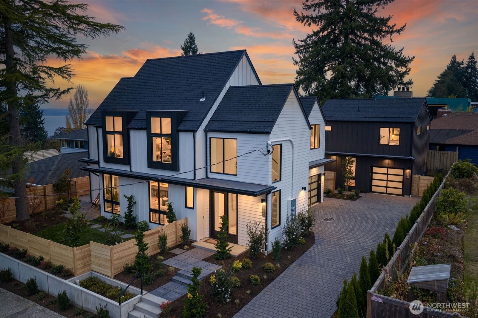 Property Photo:  3612 SW Othello Street  WA 98126 