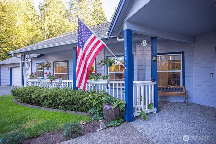 Property Photo:  2213 NW Mountain View Road  WA 98383 