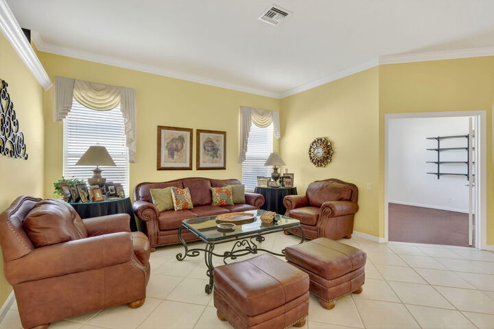 Property Photo:  302 NW Toscane Trail  FL 34986 