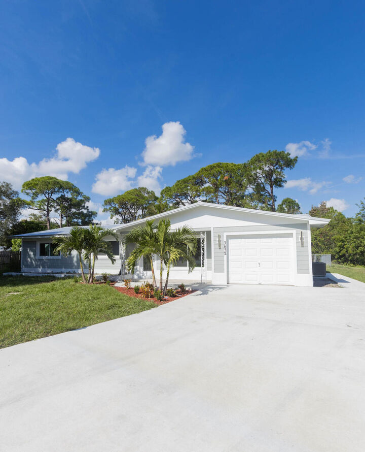 Property Photo:  3432 Southern Pines Drive  FL 34982 