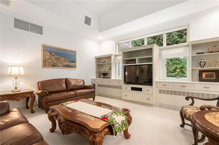 Property Photo: 7 Oak Tree Lane RI 02920