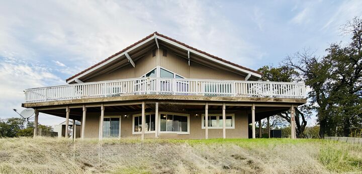 Property Photo: 17825 Clearwater Drive CA 96080