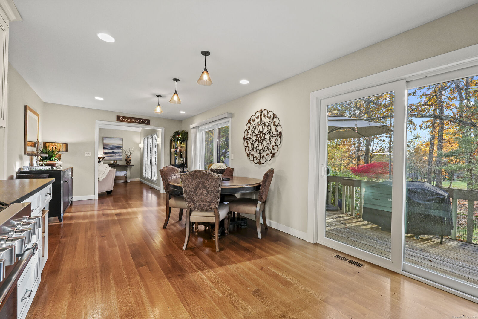 Property Photo:  44 Applewood Lane 44  CT 06001 