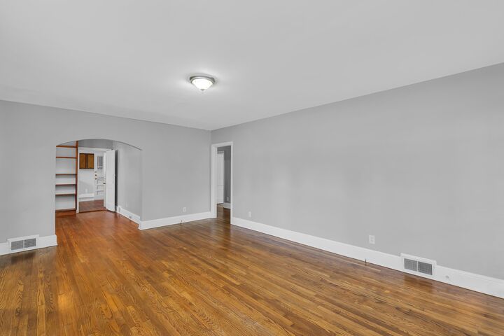 Property Photo: 305 Briarwood Road SC 29301