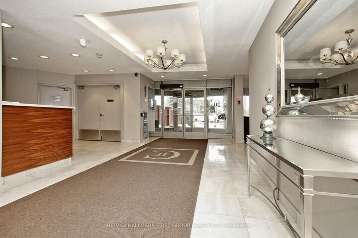 Photo de la propriété: 20 Dean Park Road 402 ON M1B 3G9