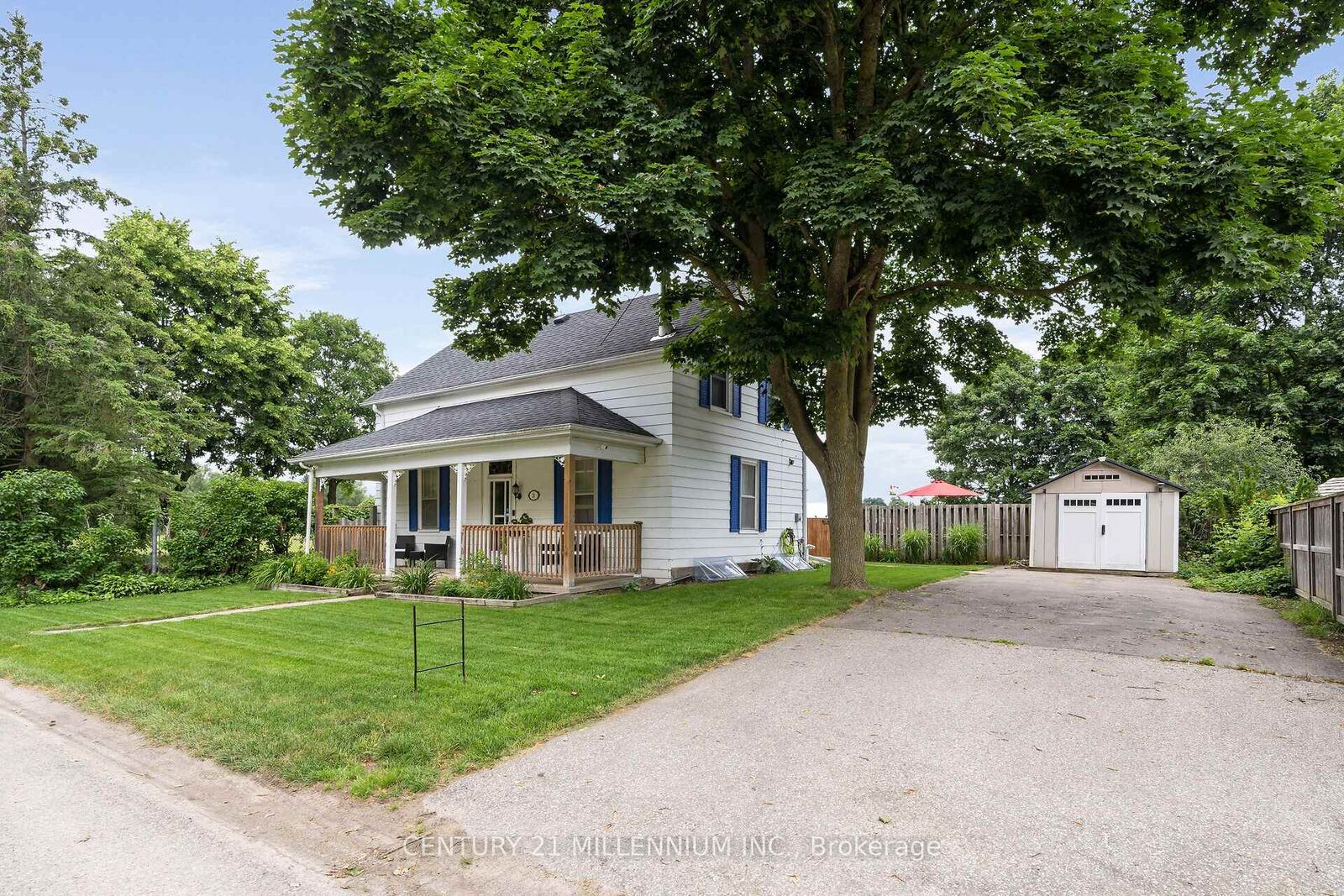 Property Photo: 3 Centre Street ON N0B 1T0