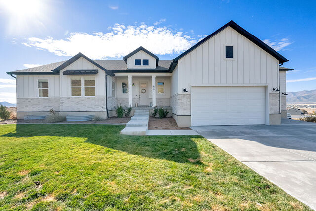 Property Photo: 6291 N Glenmar Way E UT 84005